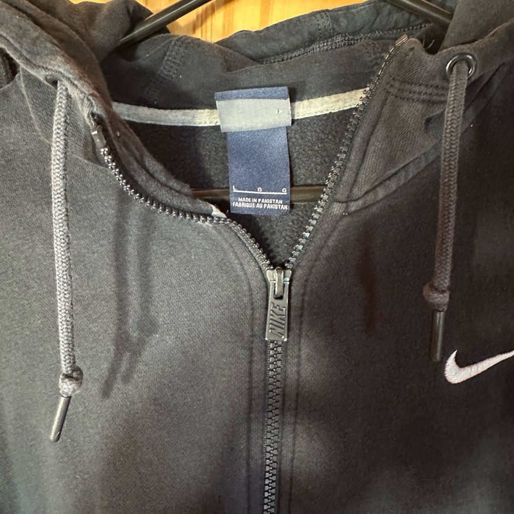 Nike jacket - Picture 2 of 2